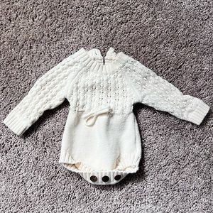 Knit tie onesie 0-3 months